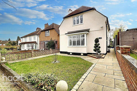 Marion Crescent, Orpington 3 bed detached house for sale