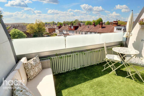 Elmcroft Road, Orpington 2 bed apartment for sale