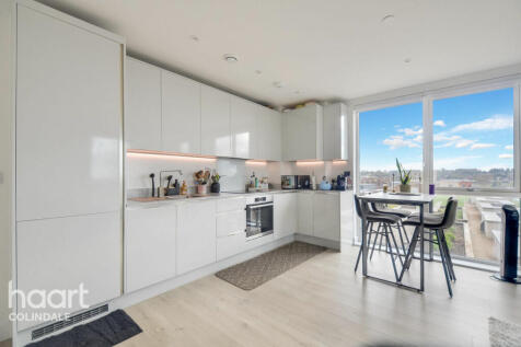 Holborough House, Lismore Boulevard, NW9 1 bed apartment for sale