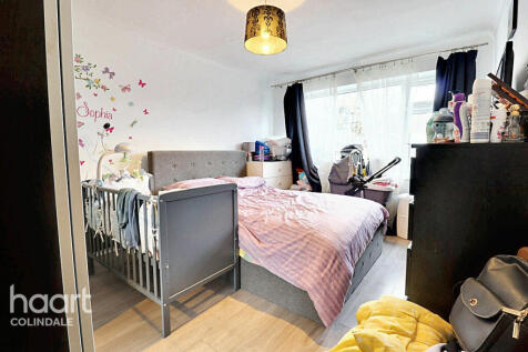 Luther Close, HA8 2 bed maisonette for sale