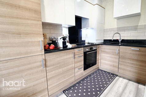 Lark Court, Lanacre Avenue, NW9 2 bed flat for sale