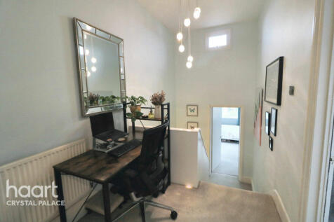 Gipsy Road, LONDON 2 bed flat for sale