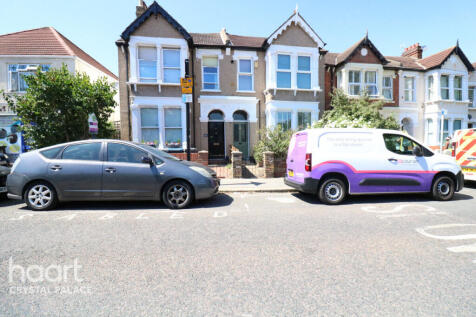 Woodside Green, LONDON 2 bed flat for sale