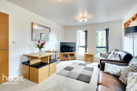 Park Lane, Greenhithe 2 bed flat for sale