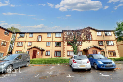 Churchill Close, Dartford 1 bed flat for sale