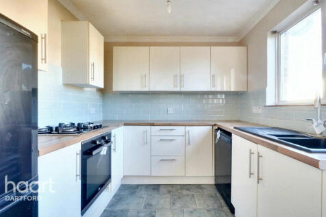 Henderson Drive, Dartford 2 bed end of terrace house for sale