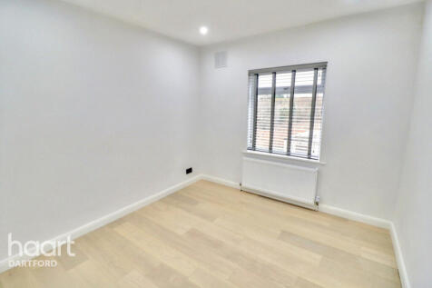 Burnham Crescent, Dartford 2 bed maisonette for sale