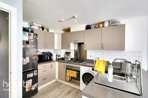 3 bedroom town house for sale