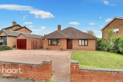 3 bedroom detached bungalow for sale