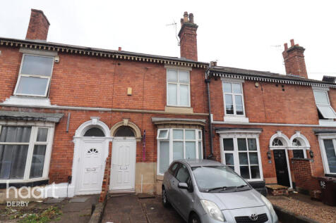 6 bedroom terraced house for sale