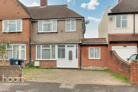 4 bedroom semi-detached house for sale