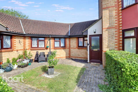 1 bedroom terraced bungalow for sale