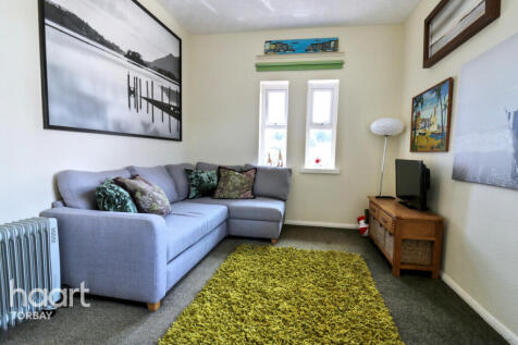 Queen Street, Torquay 2 bed apartment for sale
