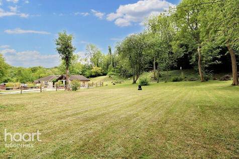 Kemsley Road, Tatsfield 4 bed detached bungalow for sale