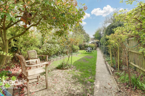 Main Road, Sundridge, Sevenoaks 4 bed semi