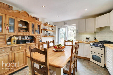 Main Road, Sundridge, Sevenoaks 4 bed semi