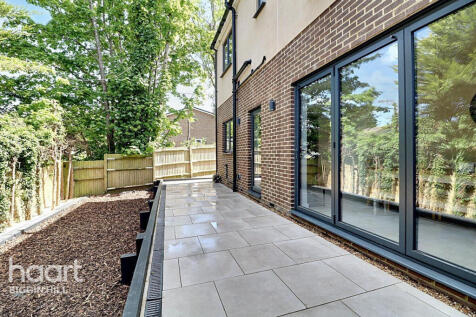 Mount Pleasant, Biggin Hill 4 bed semi