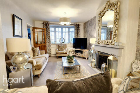 St Peters Close, Lutterworth 3 bed detached house for sale