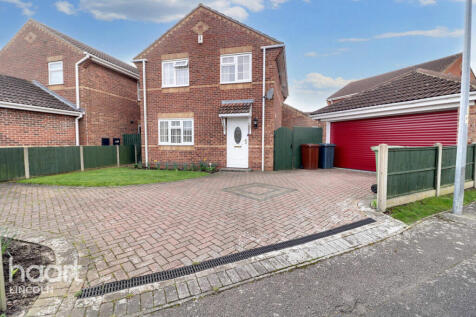 Greenock Way, Birchwood 4 bed detached house for sale