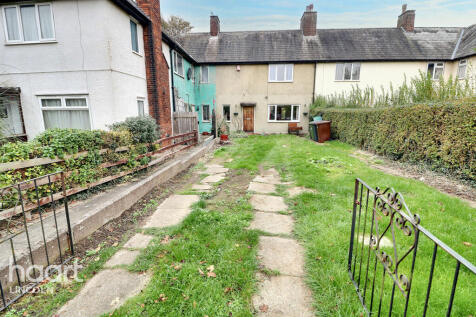 Scott Gardens, Lincoln 3 bed terraced house for sale