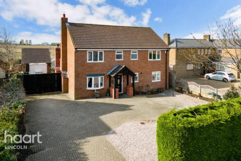 Victoria Street, Wragby 4 bed detached house for sale