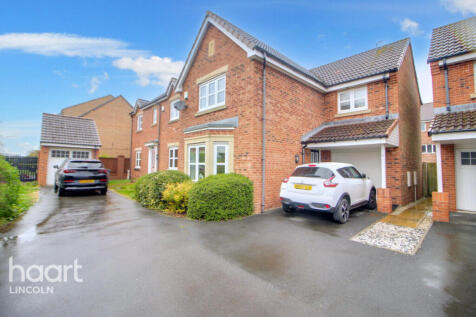 Plymouth Close, Gainsborough 3 bed detached house for sale