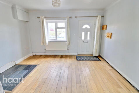 Gainsborough Road, Middle Rasen 2 bed end of terrace house for sale