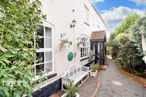 Station Road, Bardney 4 bed cottage for sale