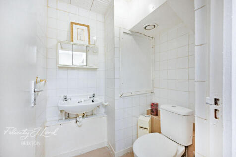 Odin House, Flaxman Road, London, SE5 3 bed flat for sale