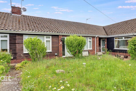 2 bedroom bungalow for sale