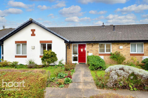 Cottenham Court, Cottenham 2 bed bungalow for sale