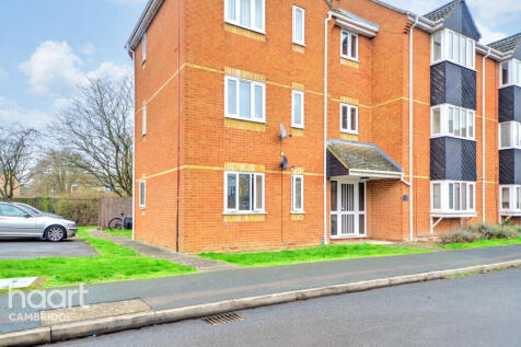 Studio flat for sale