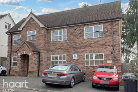 Wardown Crescent, LUTON 6 bed detached house for sale