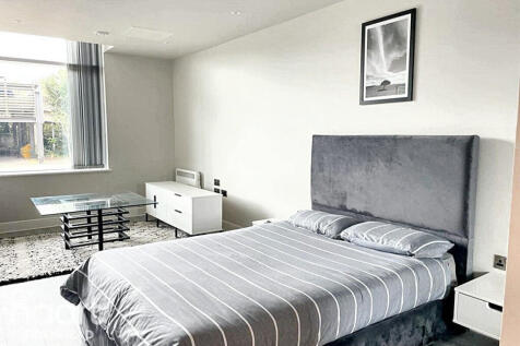Wokingham Road, BRACKNELL 1 bed apartment for sale