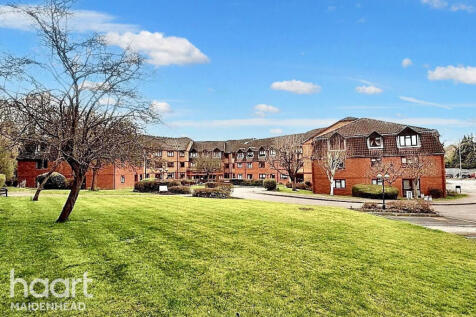 Shoppenhangers Road, MAIDENHEAD 2 bed apartment for sale