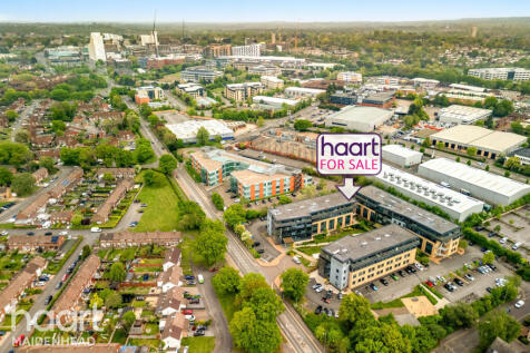 Wokingham Road, BRACKNELL 2 bed flat for sale