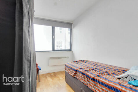Fairmeadow, Maidstone 2 bed apartment for sale