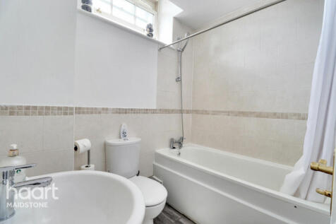 St Andrews Park, Maidstone 2 bed apartment for sale