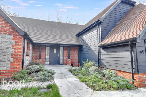 Upper Barnhill, Maidstone 5 bed detached house for sale