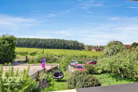 The Green, Maidstone 2 bed bungalow for sale