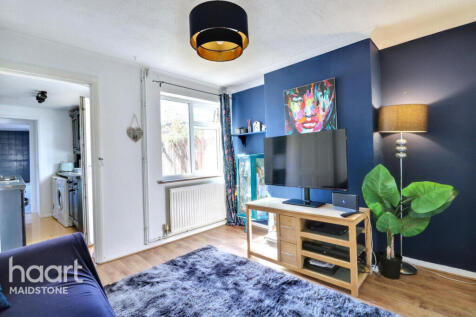 Victoria Street, Aylesford 2 bed terraced house for sale