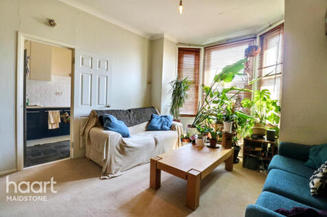 Tonbridge Road, Maidstone 2 bed apartment for sale