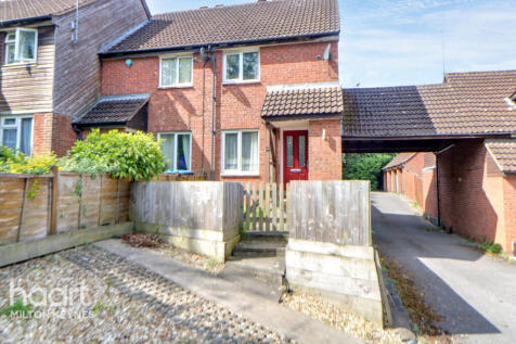 2 bedroom end of terrace house for sale