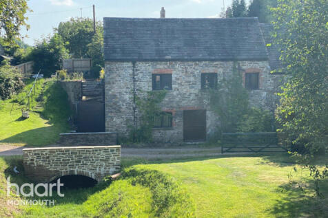 The Mill House Llanbadoc 3 bed country house for sale