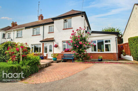 4 bedroom semi-detached house for sale