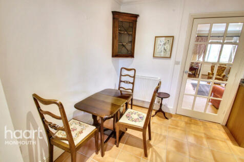 Barons Court, Usk 3 bed terraced house for sale