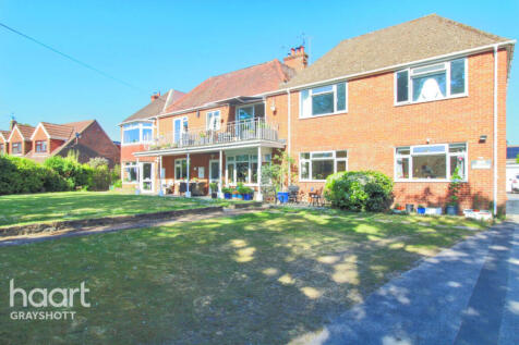 Golf Lane, Bordon 2 bed maisonette for sale