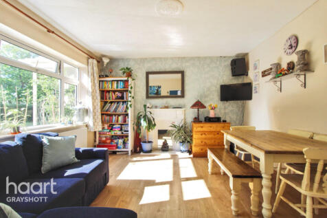 Golf Lane, Bordon 2 bed maisonette for sale