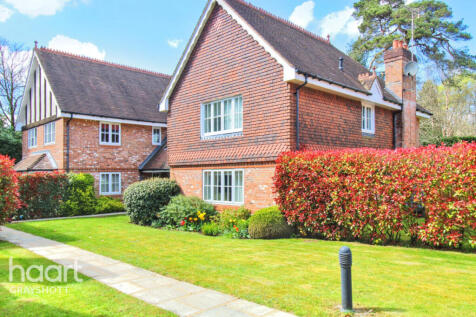 Tilford Road, Hindhead 3 bed apartment for sale