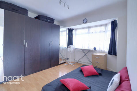 Greenford 4 bed end of terrace house for sale